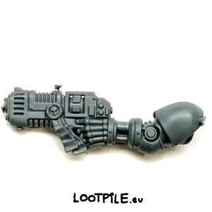 Master Crafted Plasma Pistol, cyber ręka porucznika - obrazek 1