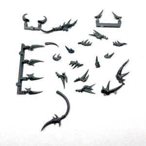 Daemonettes of Slaanesh Daemonettes kolce rogi i ozdoby 22 sztuki