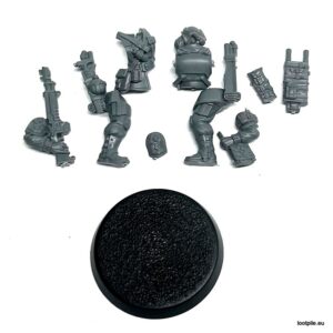 Cadian Veteran Guardsman with medipack - obrazek 1