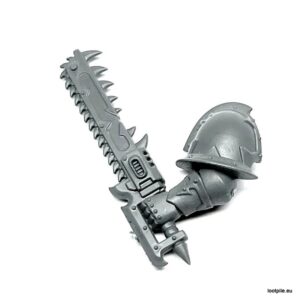 Chainsword z naramiennikiem Chaos Space Marine