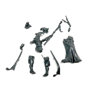 Freeguild General on Griffon jeździec z ptasim piórem